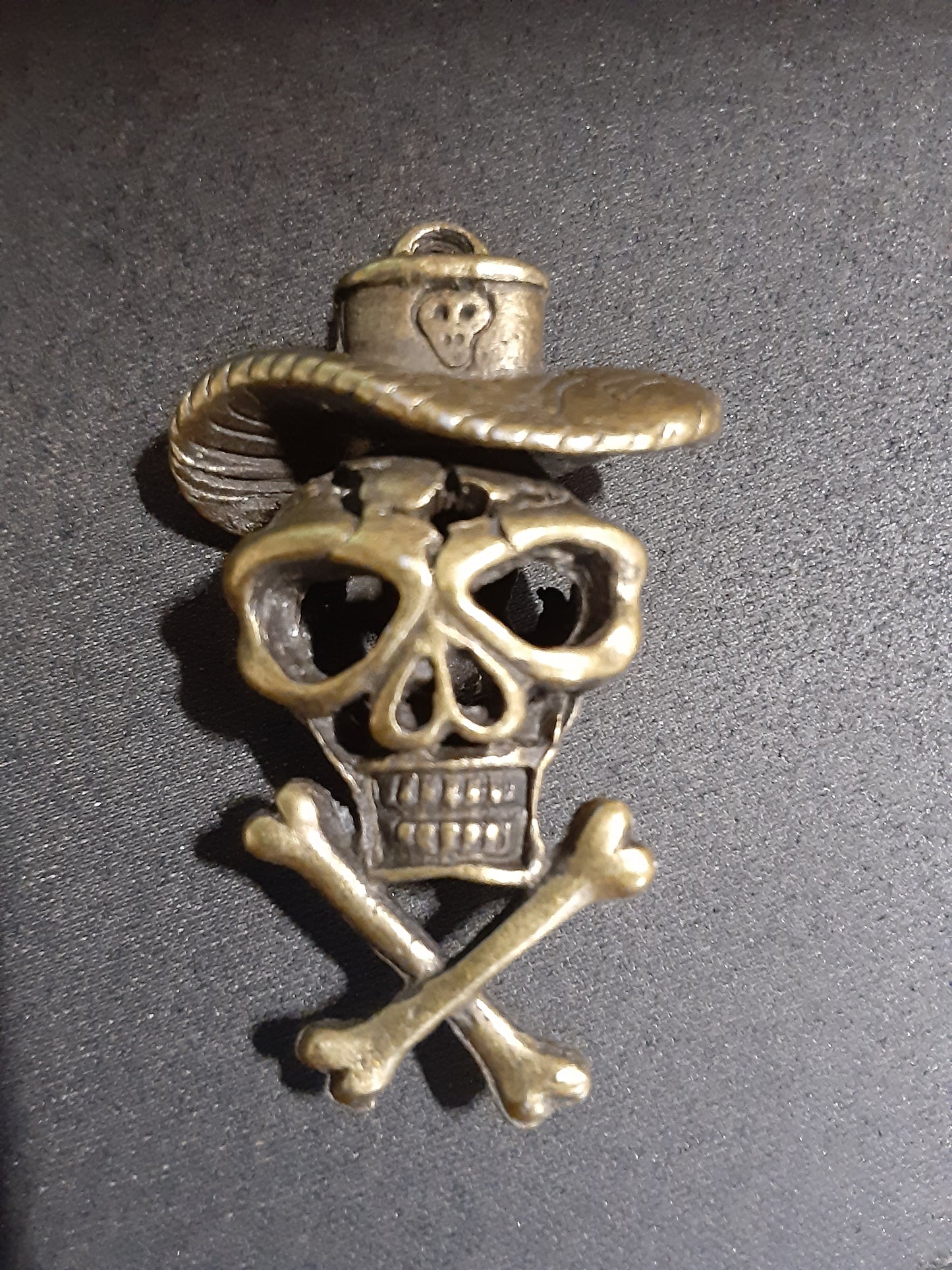 Skull charm