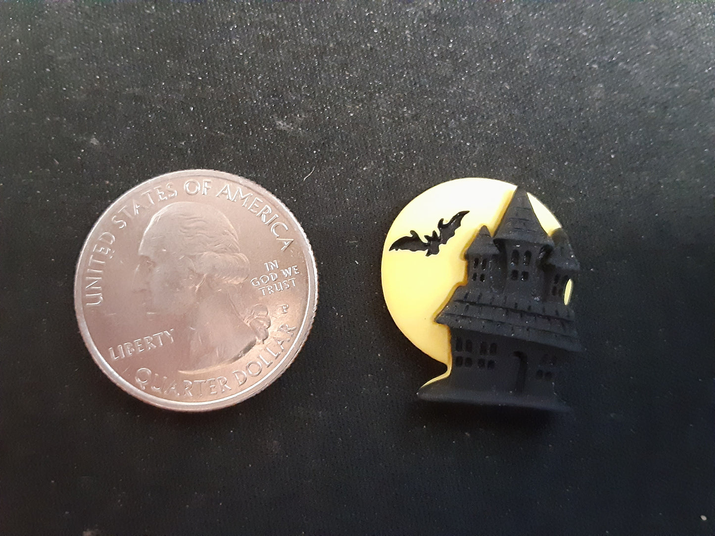 Haunted House halloween needle minders
