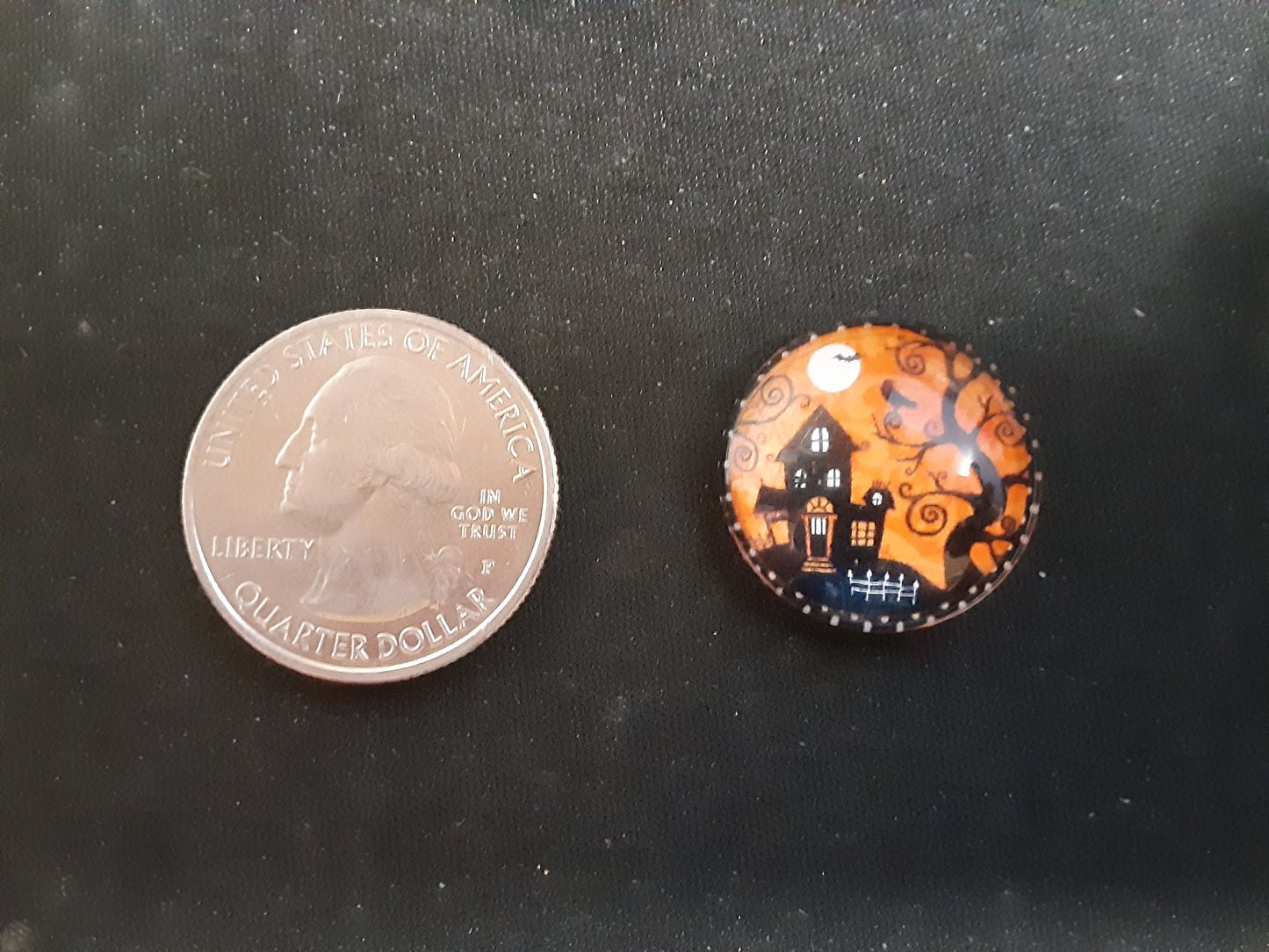 Halloween Cabachon Needle Minder