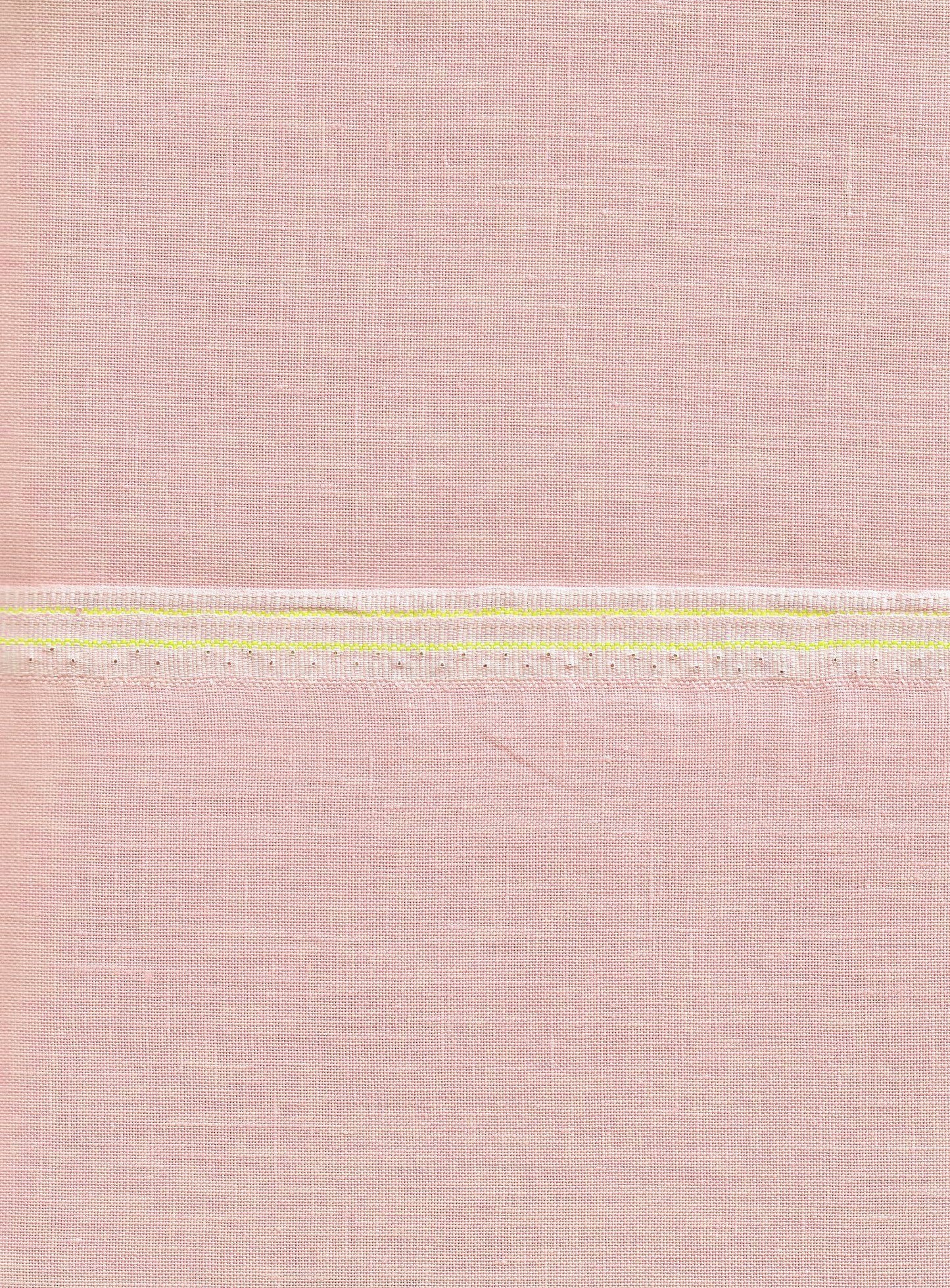 Zweigart Belfast 32ct 18x27 Blush cross stitch fabric