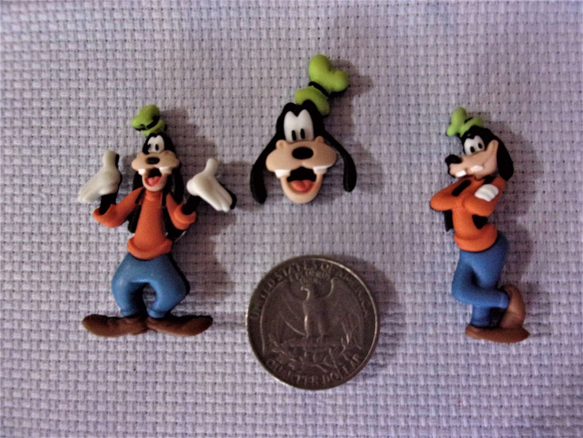 Goofy Needle Minders