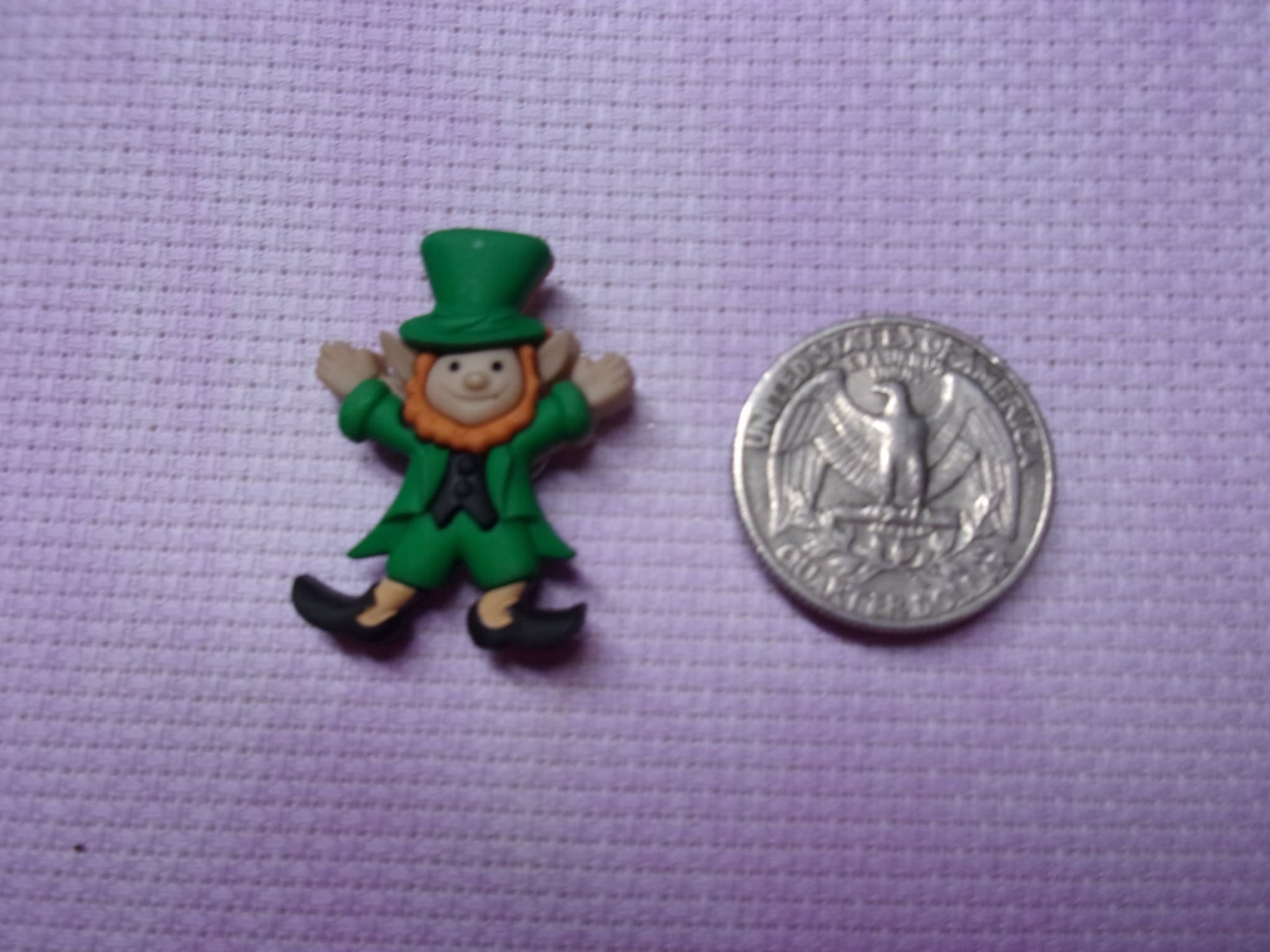 Leprechaun Needle Minder Minders