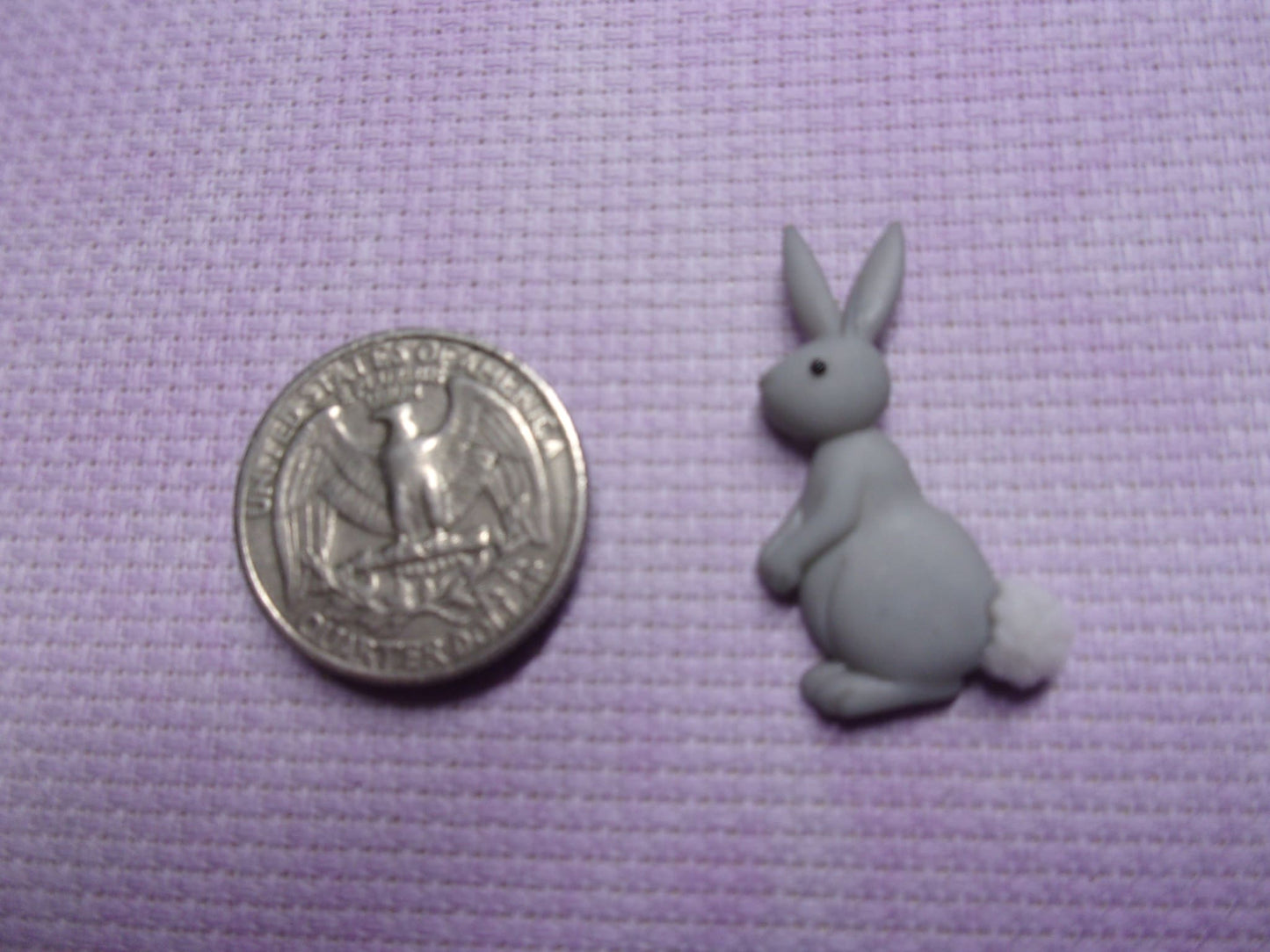 Cotton Tails Needle Minders Grey Standing Needle Minders