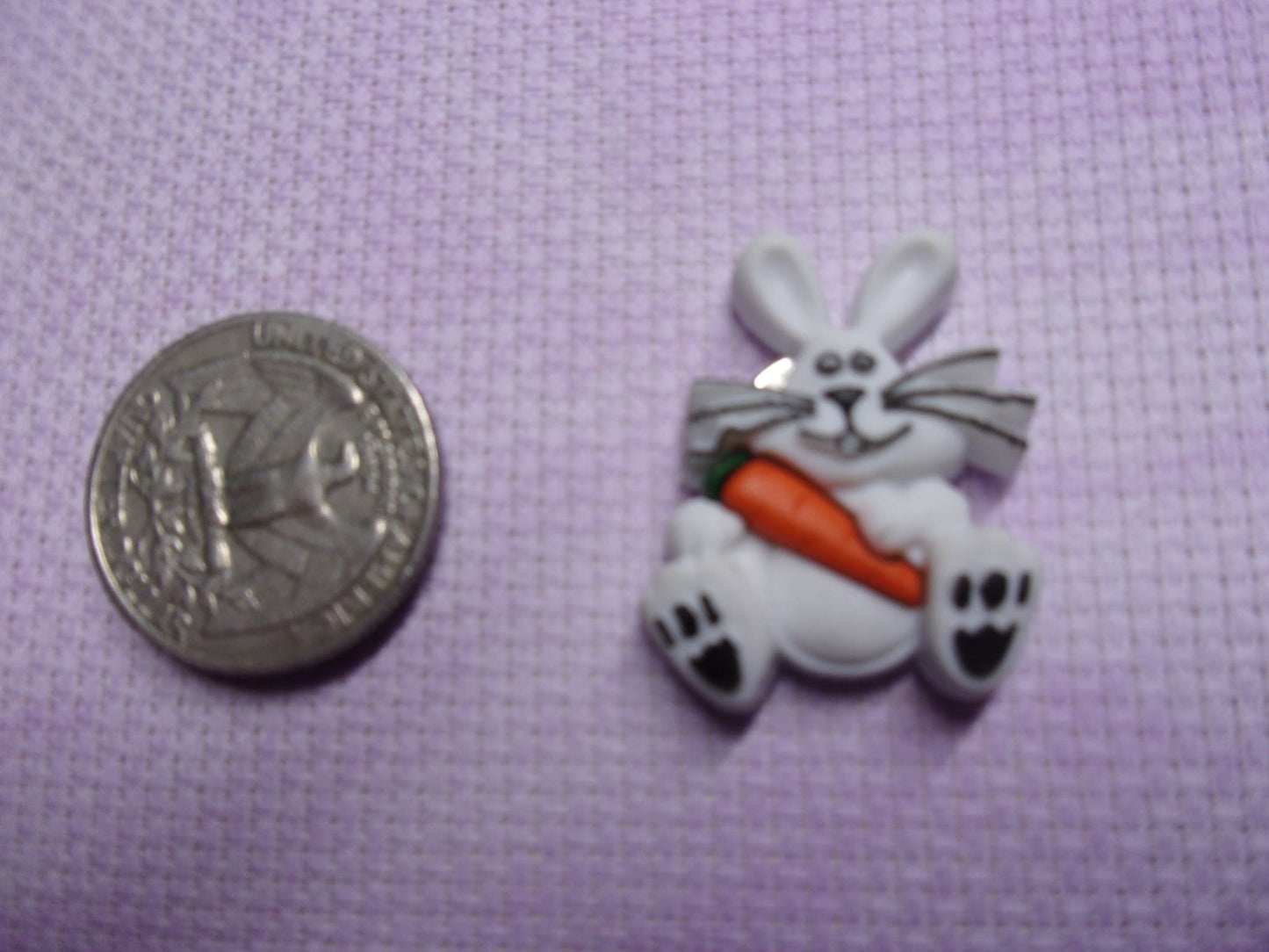 Bunnies Needle Minders Carrot