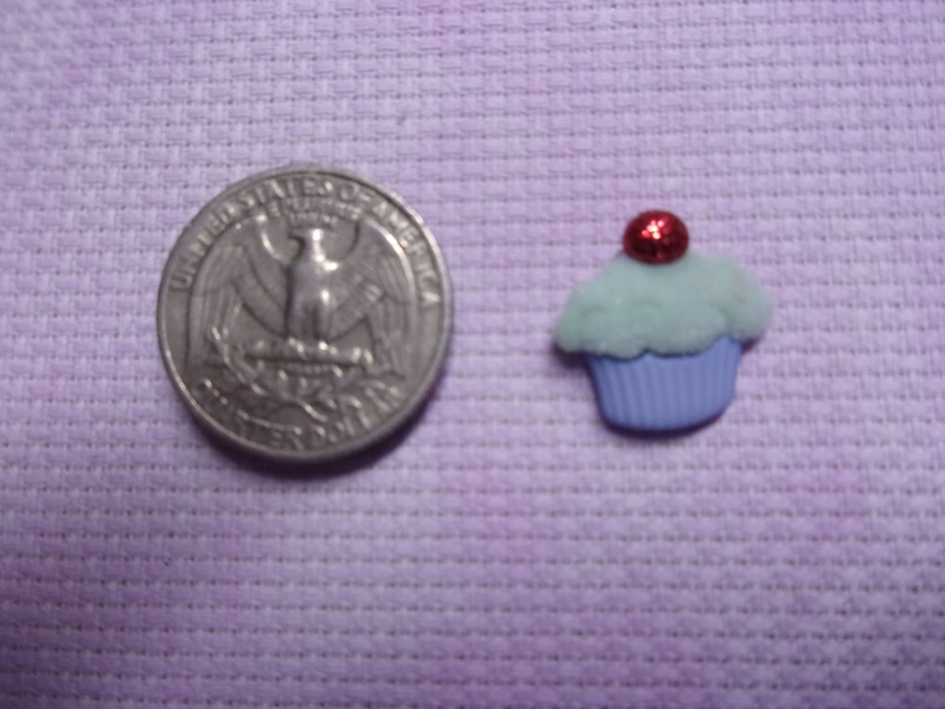 Cupcakes Needle Minders Sm Velvet Needle Minders