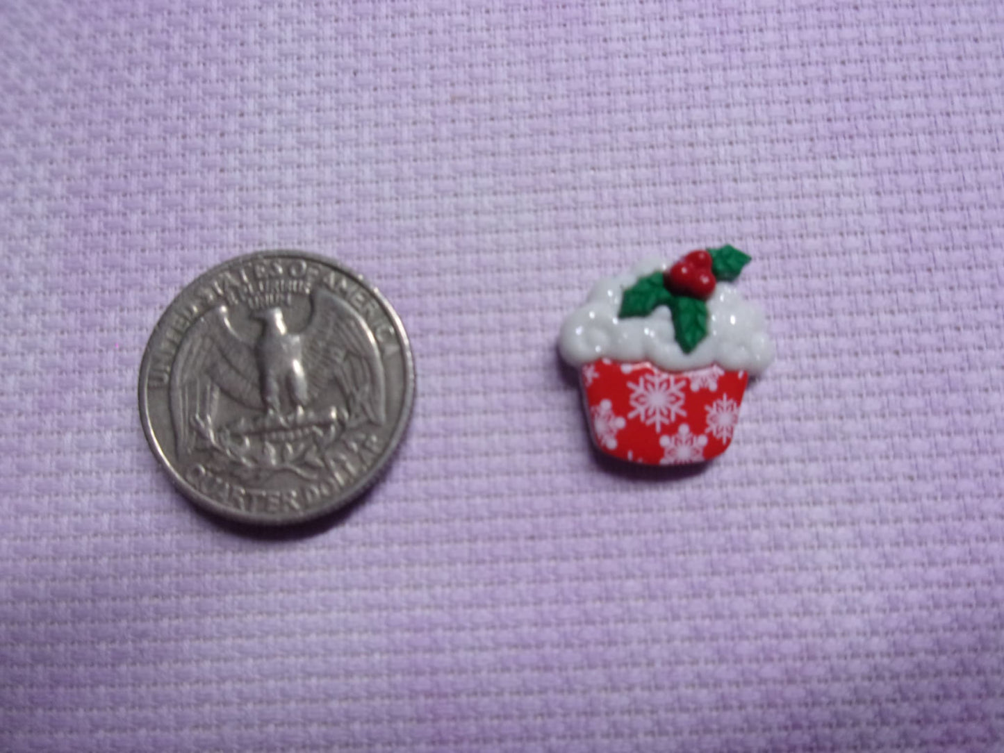 Christmas Cupcakes Needle Minders Holly Needle Minders