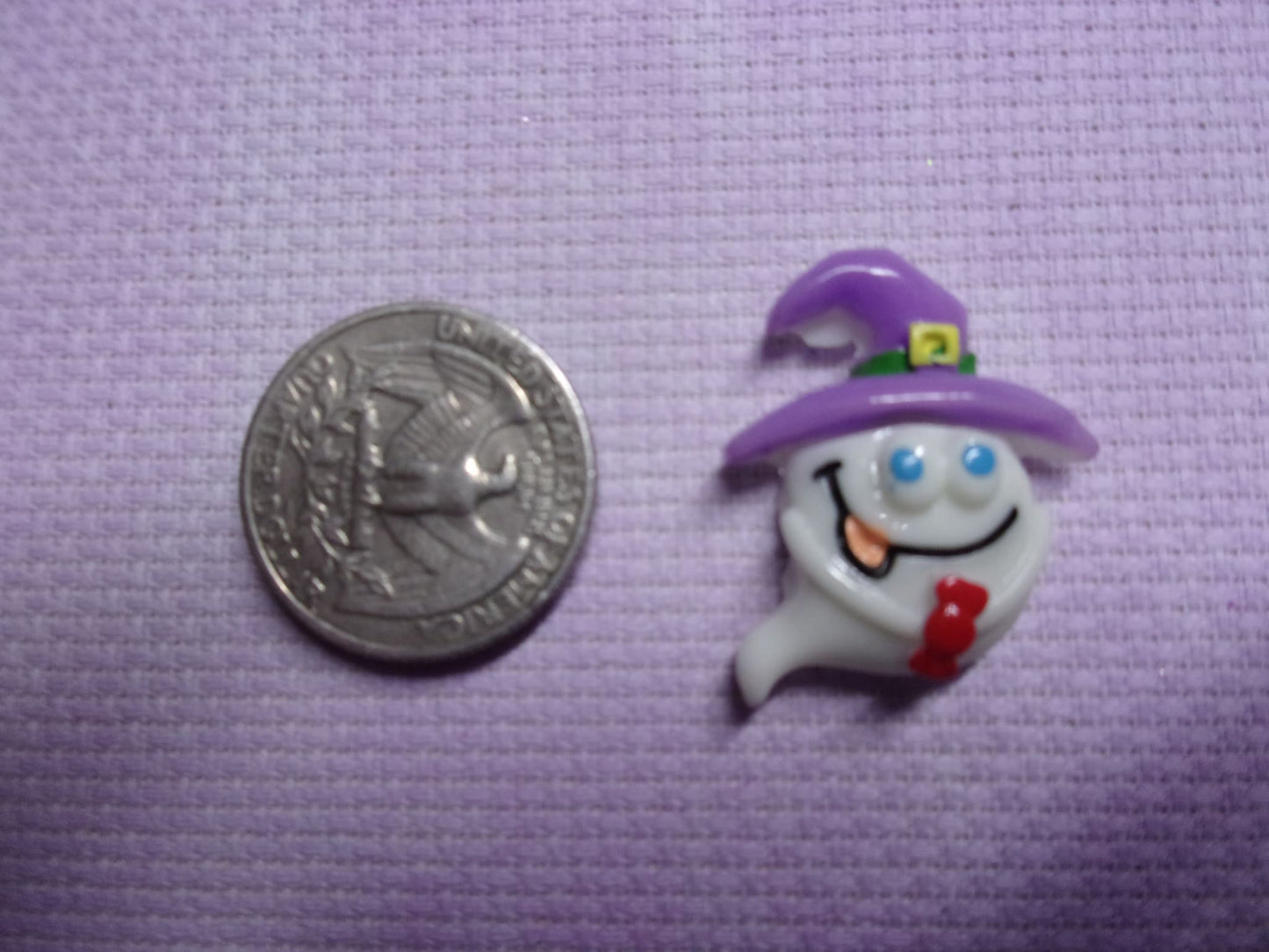 Halloween Resin Needle Minders Ghost