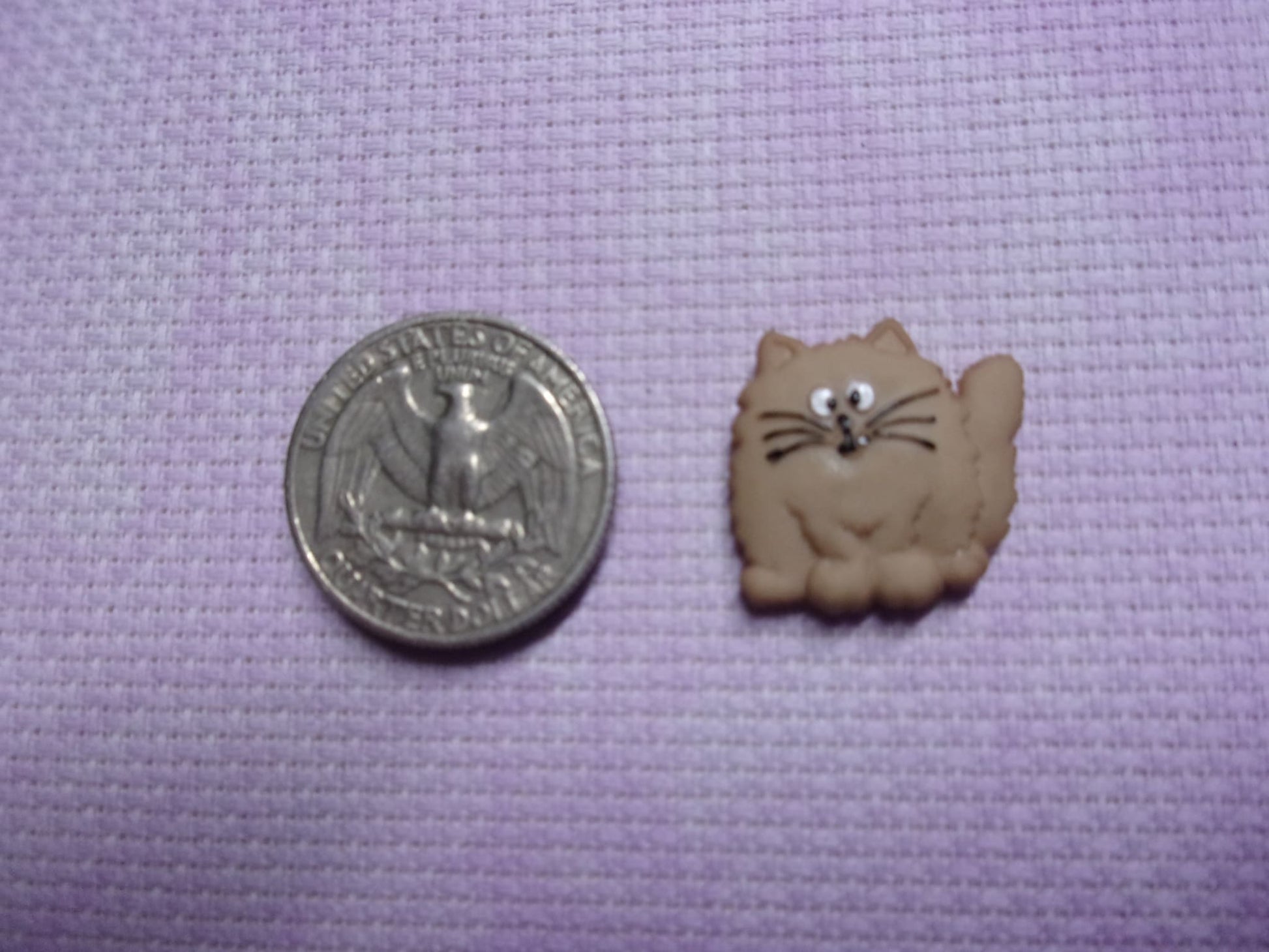 Cats Needle Minders Tan Fat Cat