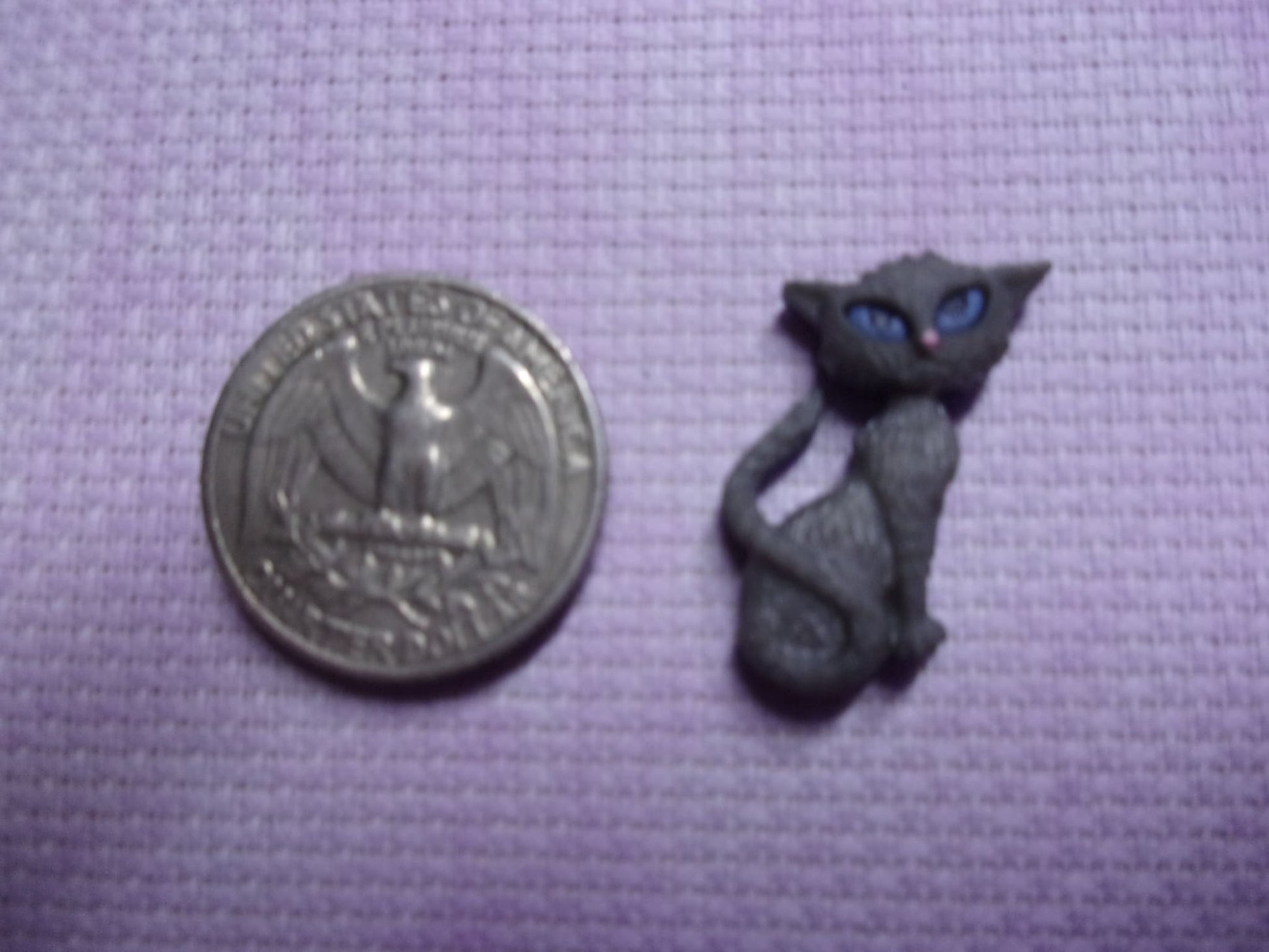 Cats Needle Minders Gray Alley Cat