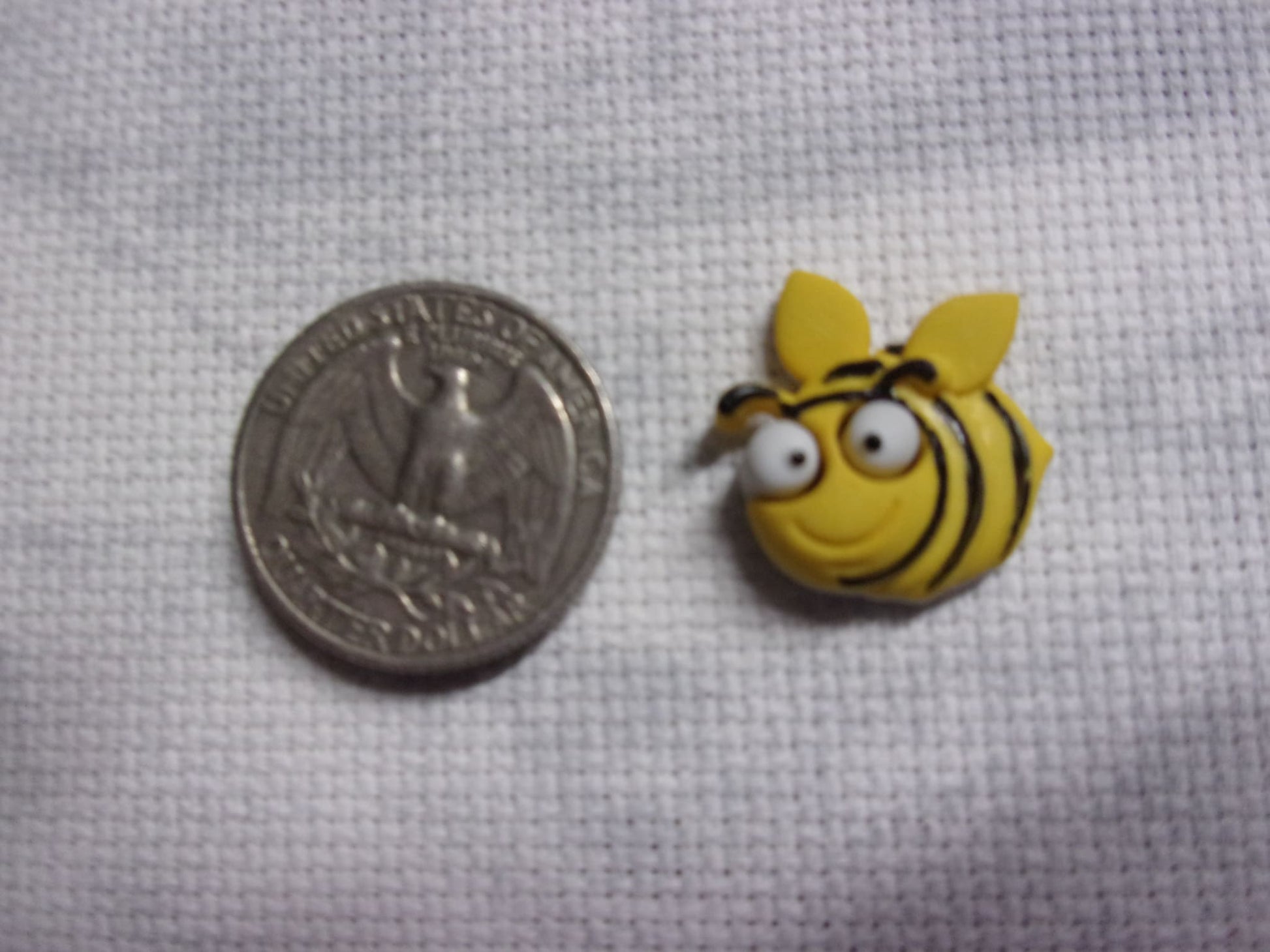 Garden Critters Minders Bumble Bee Needle