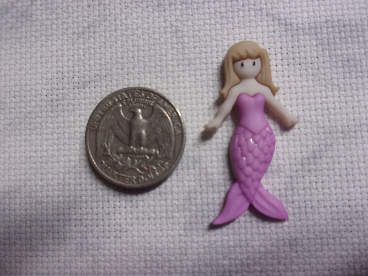 Mermaids Needle Minders Mauve