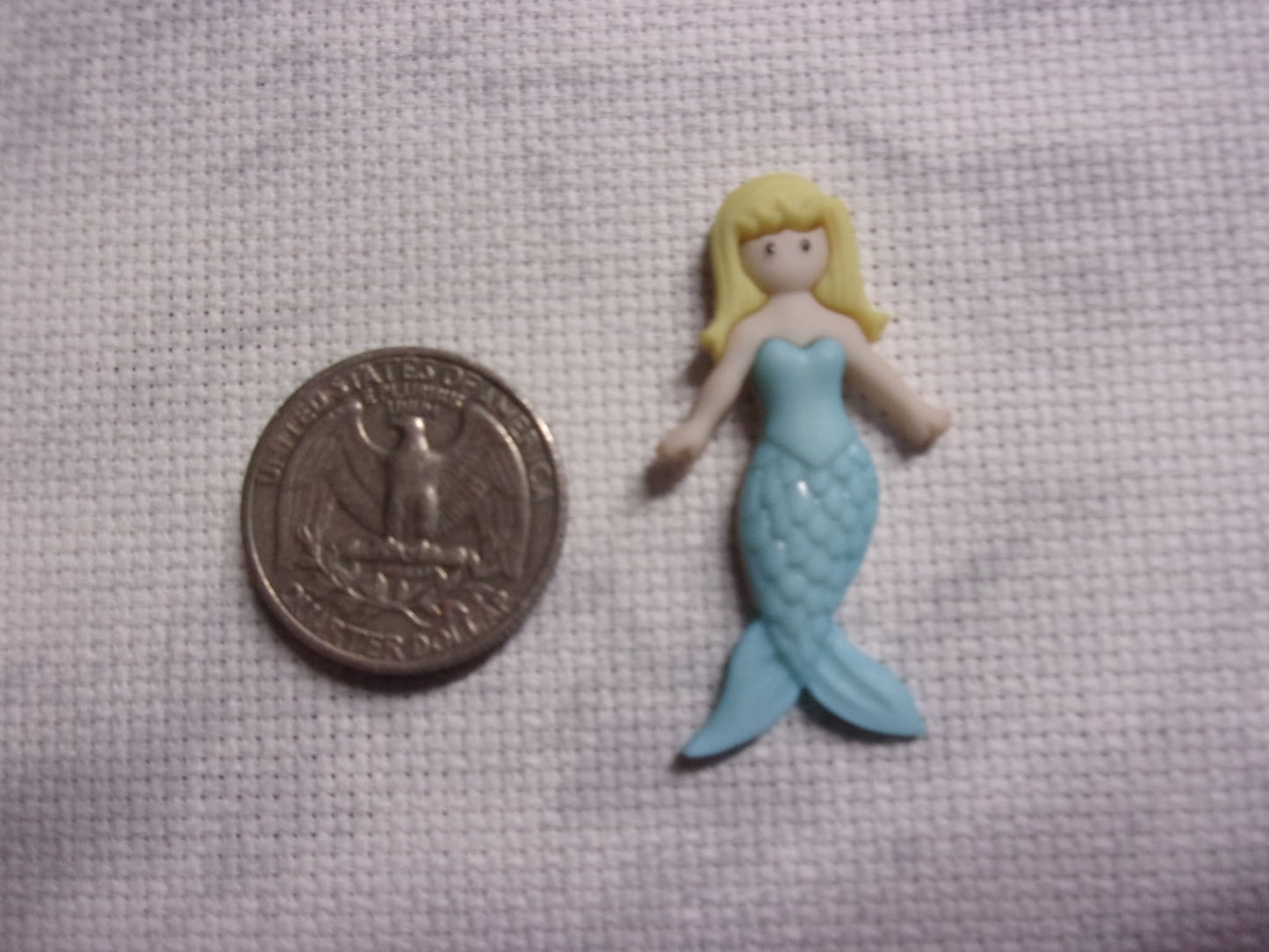 Mermaids Needle Minders Blue