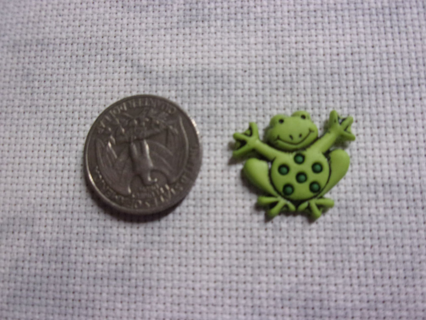 Froggy Needle Minders Arms Out