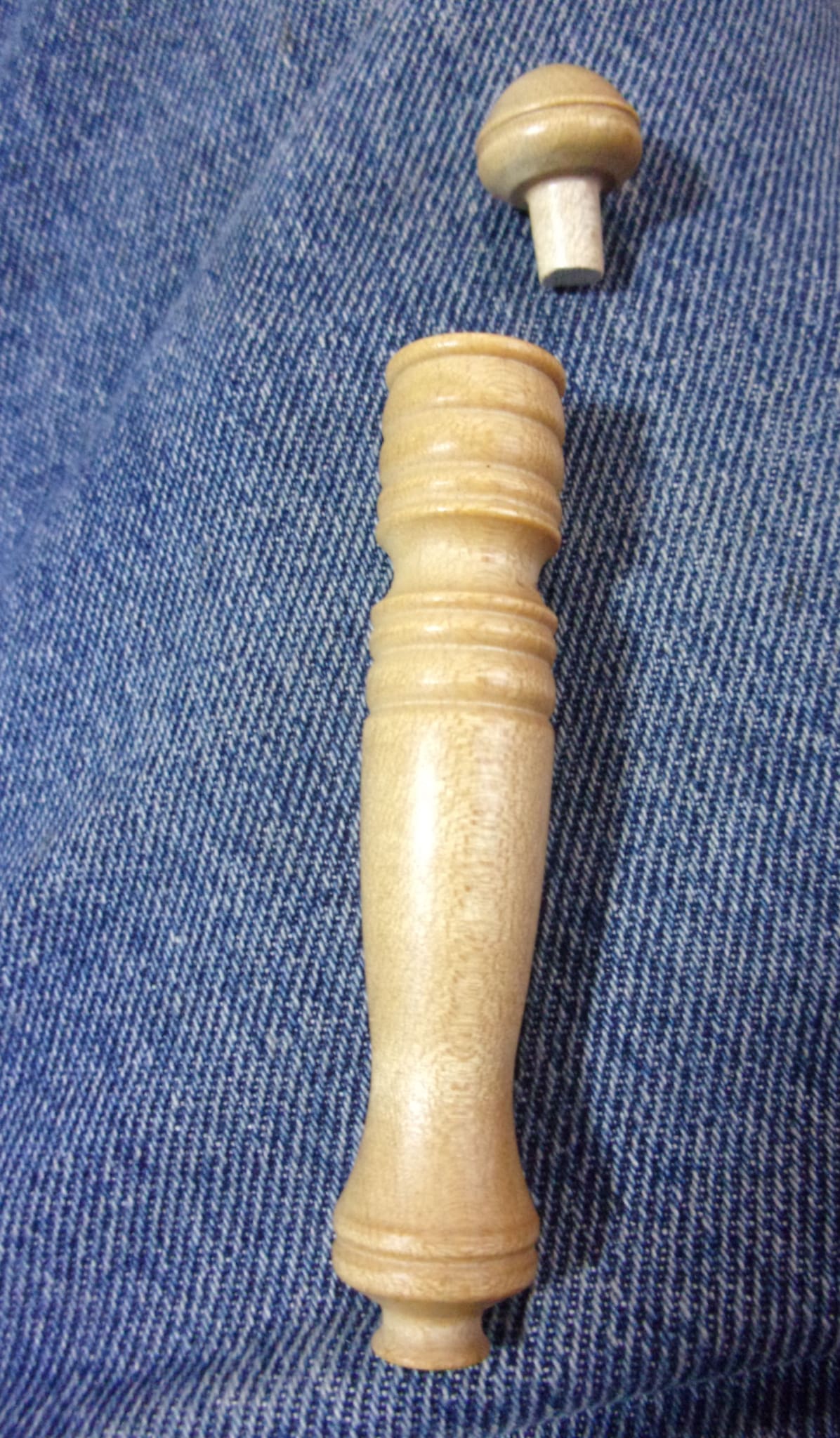 Wooden needle case