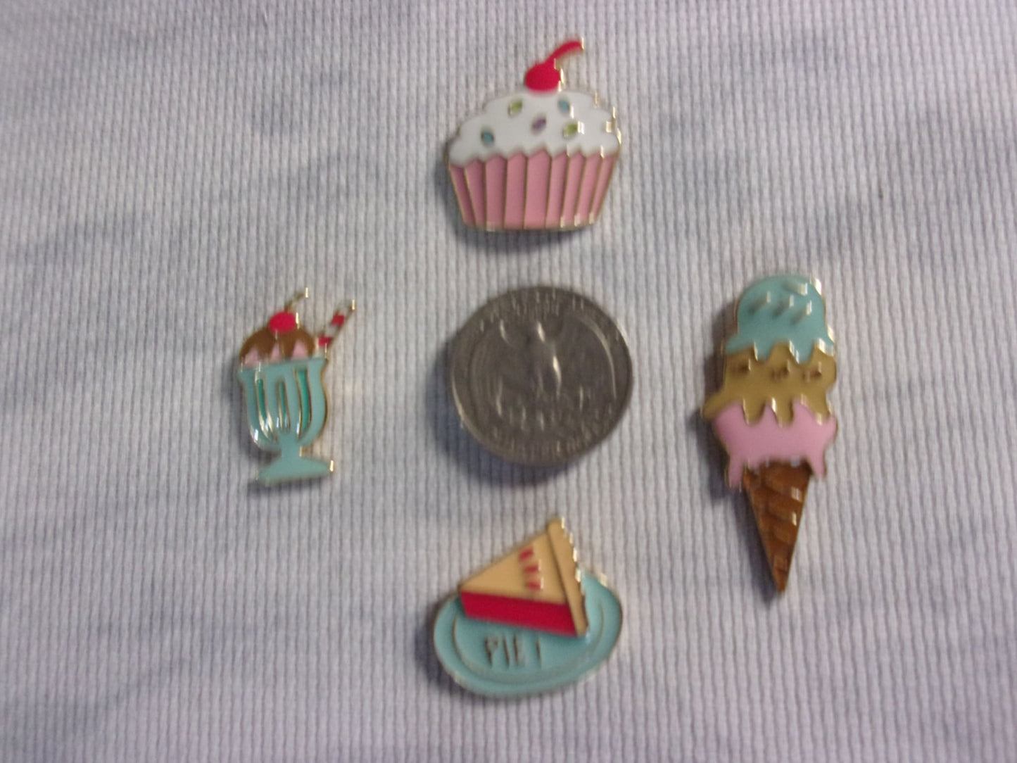 Metal Desserts Needle Minders