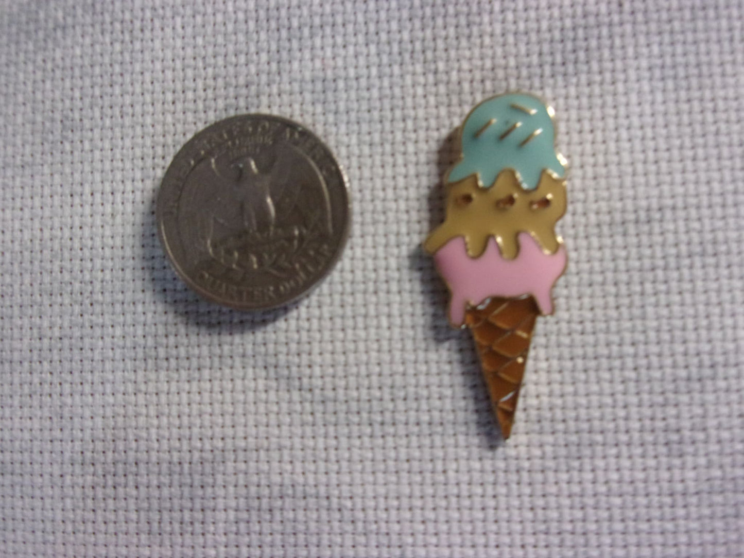 Metal Desserts Needle Minders Triple Dip