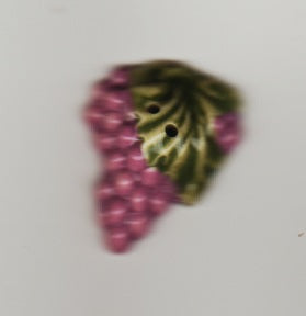 Grapes Cluster ceramic 2-hole button