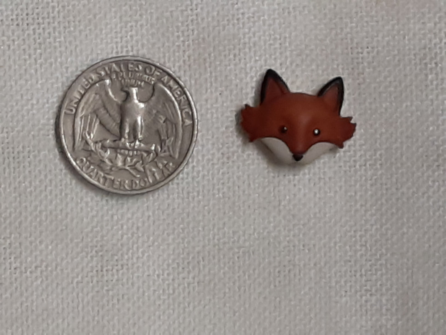 Red Fox needle minders