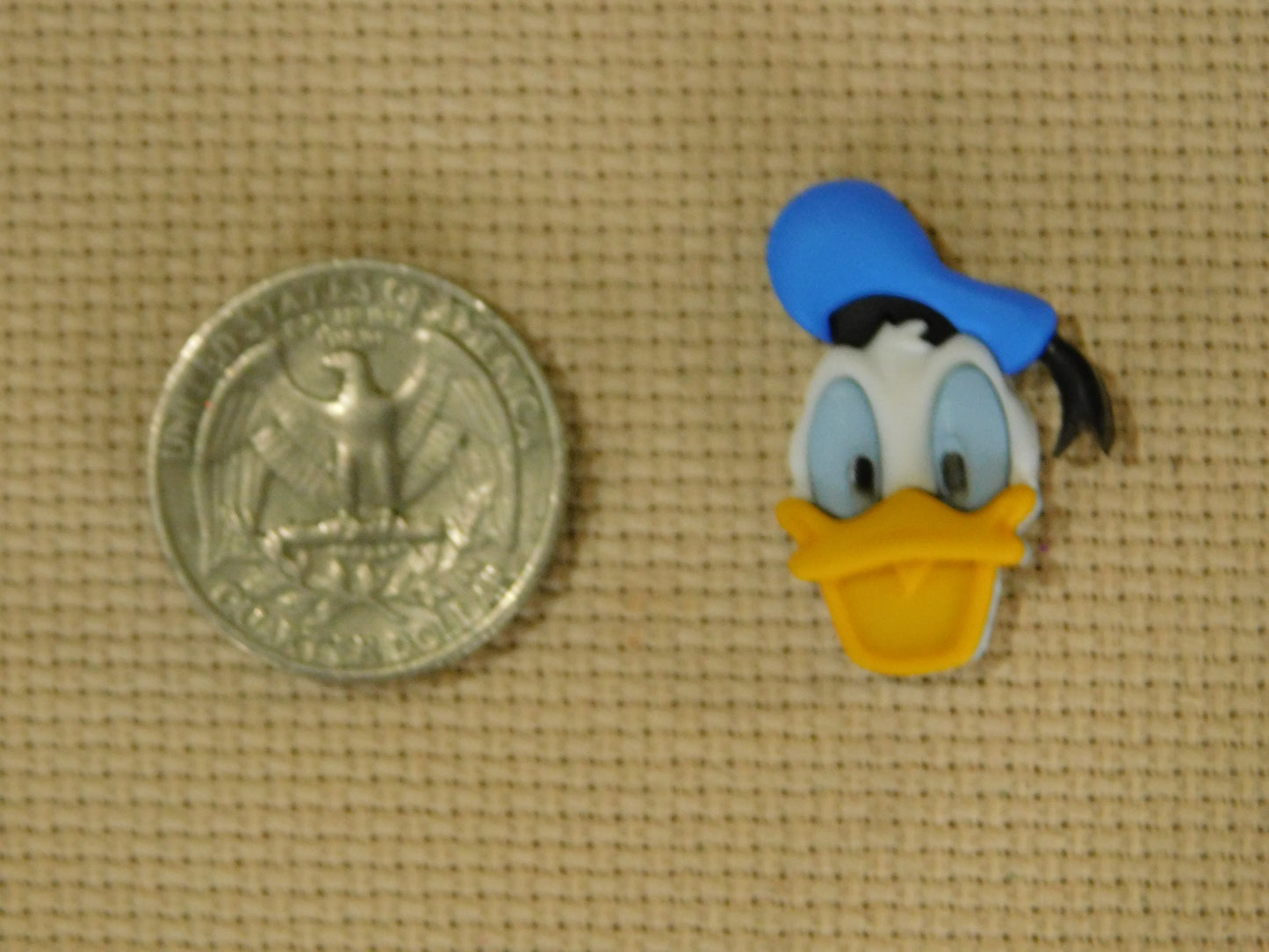 Donald Duck Needle Minders
