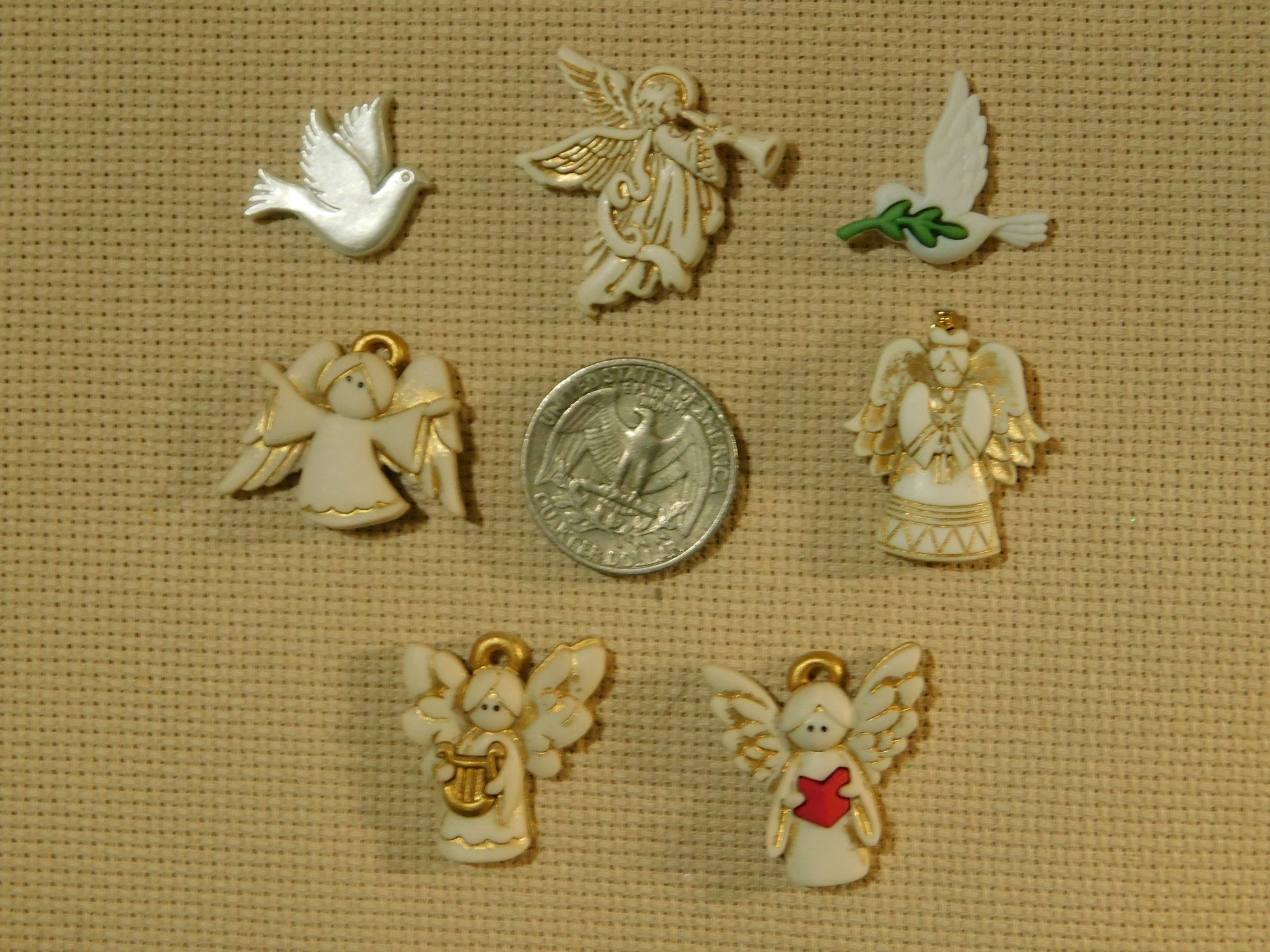 Angels and Doves Christmas needle minders