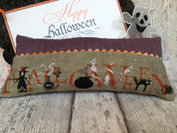 Mani di Donna Ready for Halloween Night cross stitch pattern