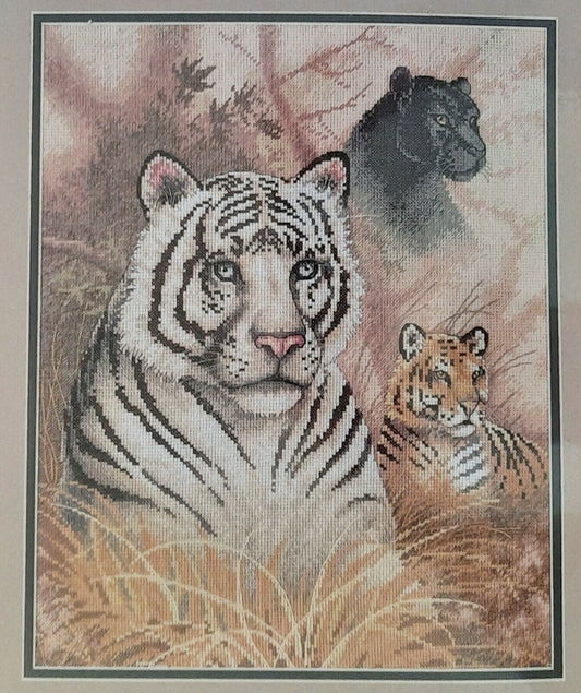 Dimensions Eyes in the Wild 35052 tiger cross stitch kit